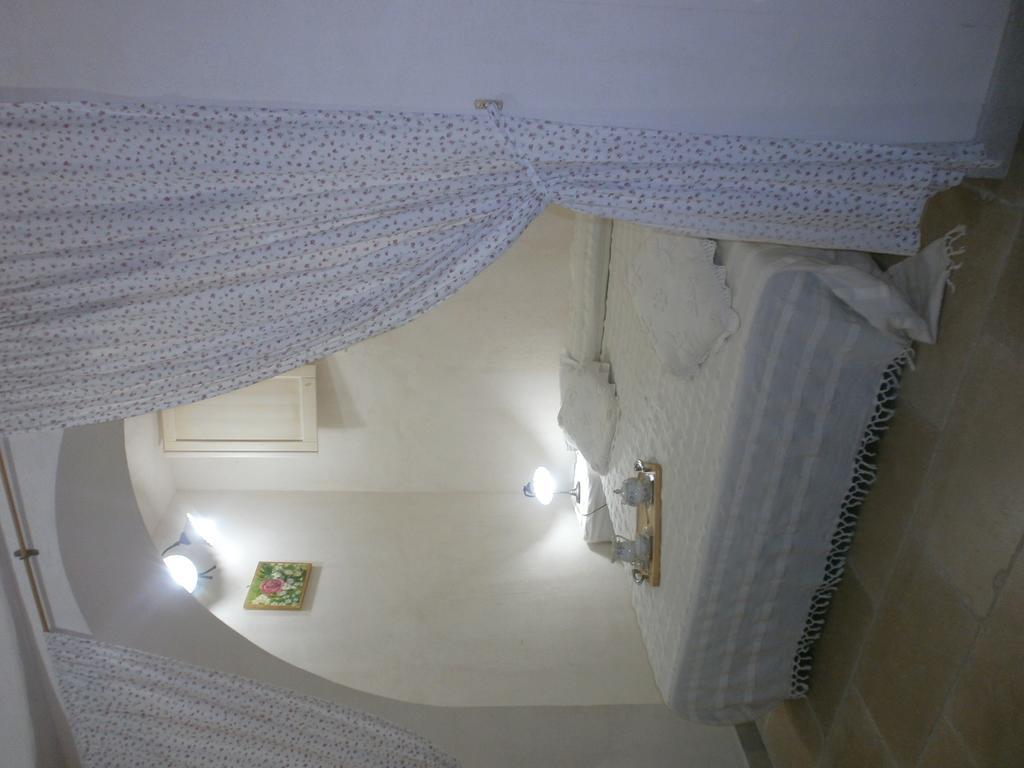 Trullo Villa Giuliana Con Giardino Posizione Panoramica Free Wifi Ostuni Ruang foto