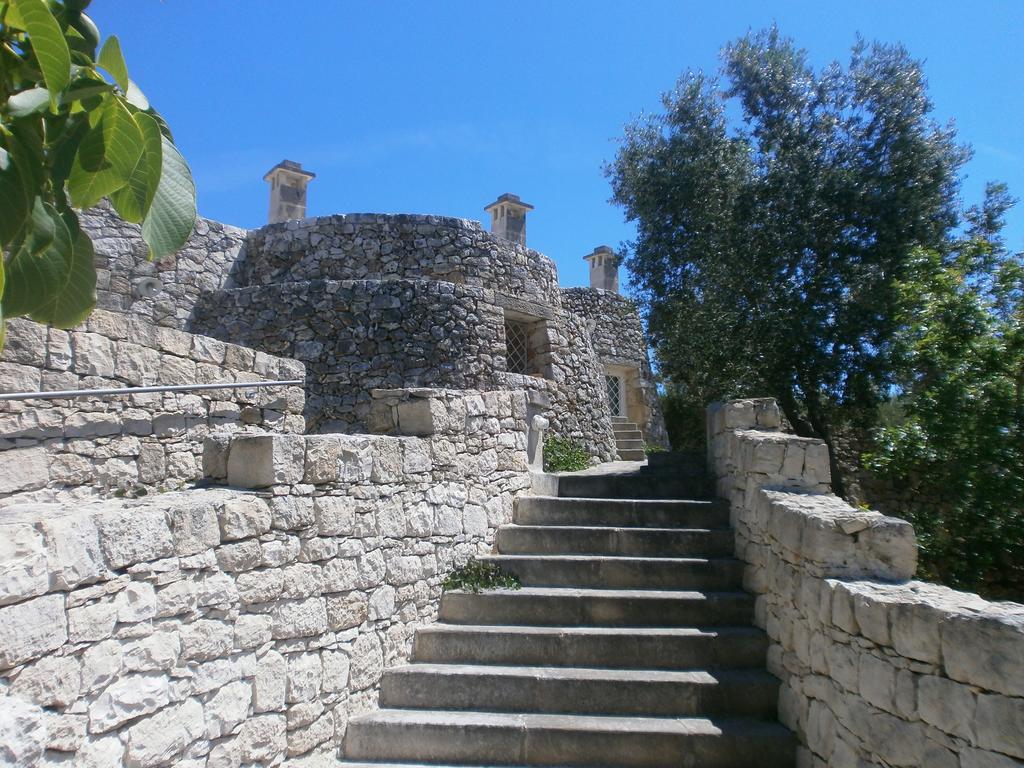 Trullo Villa Giuliana Con Giardino Posizione Panoramica Free Wifi Ostuni Ruang foto